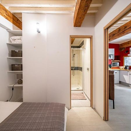Secret Courtyard Of Annecy Apartment Exterior photo