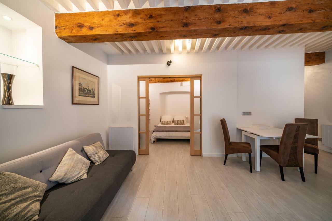 Secret Courtyard Of Annecy Apartment Exterior photo